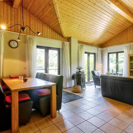 Feriehus Cozy Holiday In Welscheid With Forest View Bourscheid